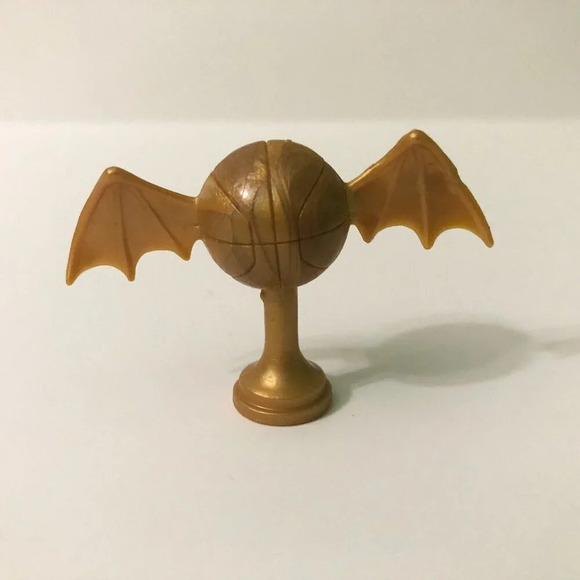 Monster High School Playset Gold Trophies Awards Casketball  Gold Wand - Picture 12 of 14